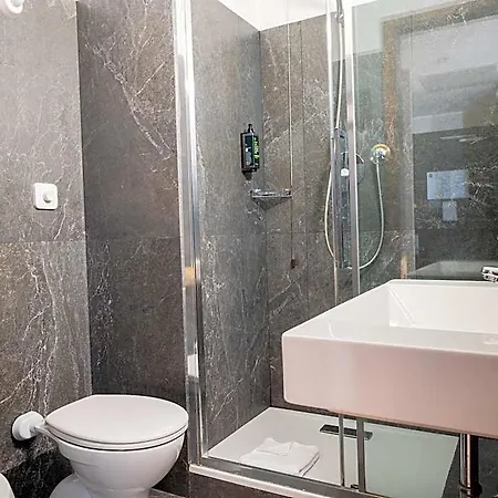 B&B Hotel Trieste Szálloda