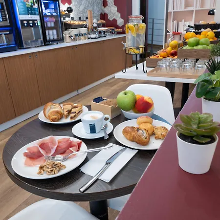 B&B Hotel Trieste Hotel