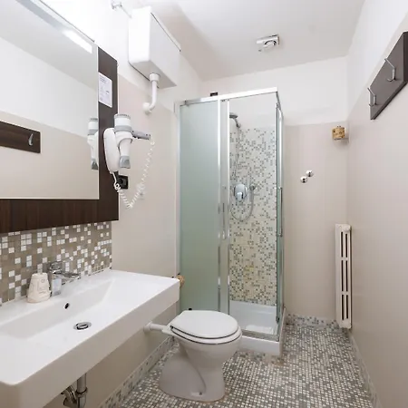 Hotel B&B Hotel Trieste 3*